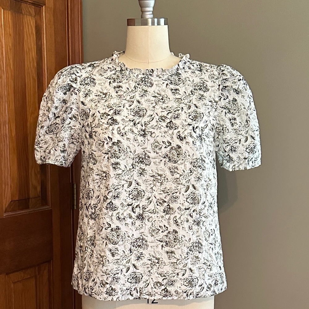 Floral Print Women's Top - Black and White